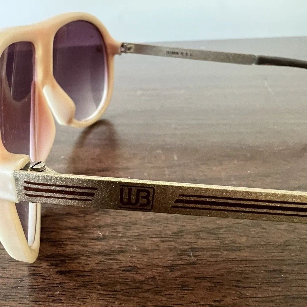 WB Vintage Aviator Sunglasses Cream Plastic‎ Metal Arms Taiwan R.O.C